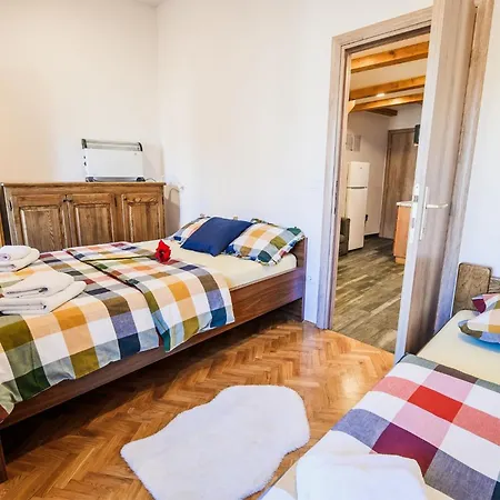 Sleek And Stylish With Sea View - Comfort Two Bedroom With Terrace *
